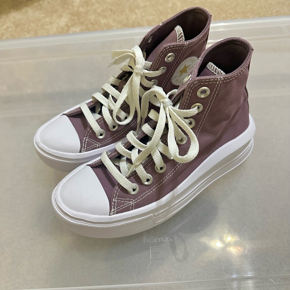 Converse Women's Purple High-Top Sneakers
